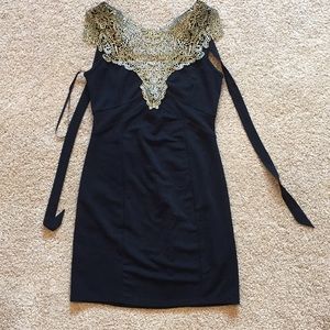 Gold detail mini dress Forever 21 Size S